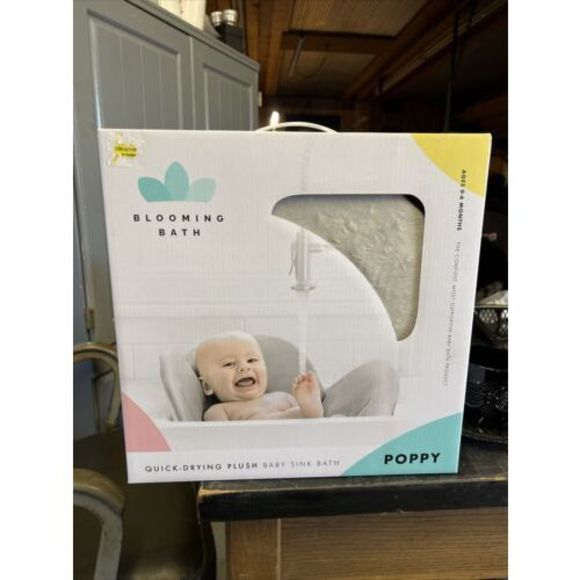 Blooming Bath Poppy Premium Plush Spa Baby Bathtub Seat for Sink 0-6 Months New - Picture 1 of 4